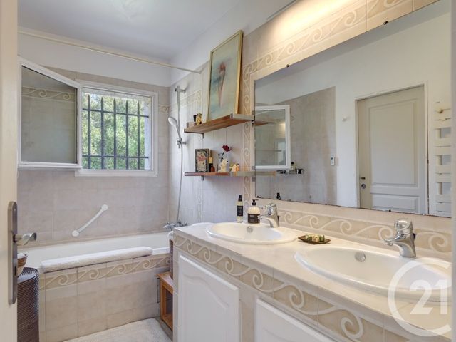 Maison &agrave; vendre - 6 pi&egrave;ces - 153,91 m2 - Valbonne - 06 - PROVENCE-ALPES-COTE-D-AZUR