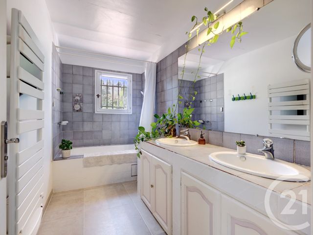 Maison &agrave; vendre - 6 pi&egrave;ces - 153,91 m2 - Valbonne - 06 - PROVENCE-ALPES-COTE-D-AZUR