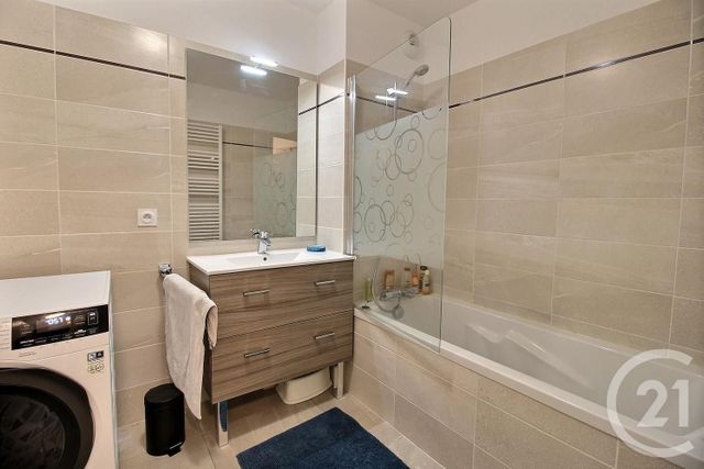 Appartement F3 &agrave; vendre - 3 pi&egrave;ces - 64,86 m2 - Valbonne - 06 - PROVENCE-ALPES-COTE-D-AZUR