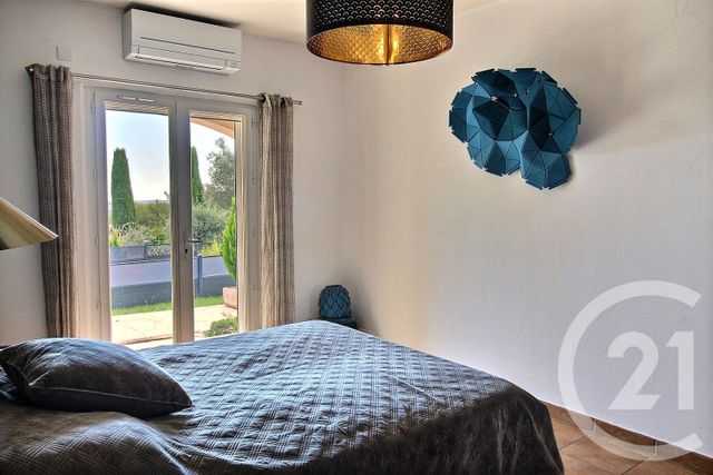 Afficher la photo en grand Maison à vendre - 5 pièces - 170 m2 - Opio - 06 - PROVENCE-ALPES-COTE-D-AZUR