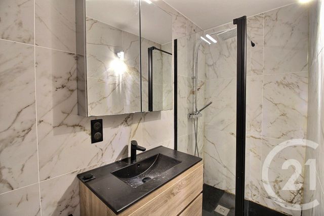 Afficher la photo en grand Maison à vendre - 5 pièces - 141,31 m2 - Chateauneuf Grasse - 06 - PROVENCE-ALPES-COTE-D-AZUR