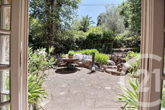 Maison &agrave; vendre - 8 pi&egrave;ces - 196,05 m2 - Valbonne - 06 - PROVENCE-ALPES-COTE-D-AZUR