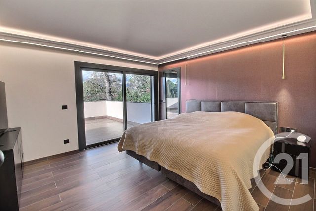 Maison à vendre - 5 pièces - 175 m2 - Valbonne - 06 - PROVENCE-ALPES-COTE-D-AZUR