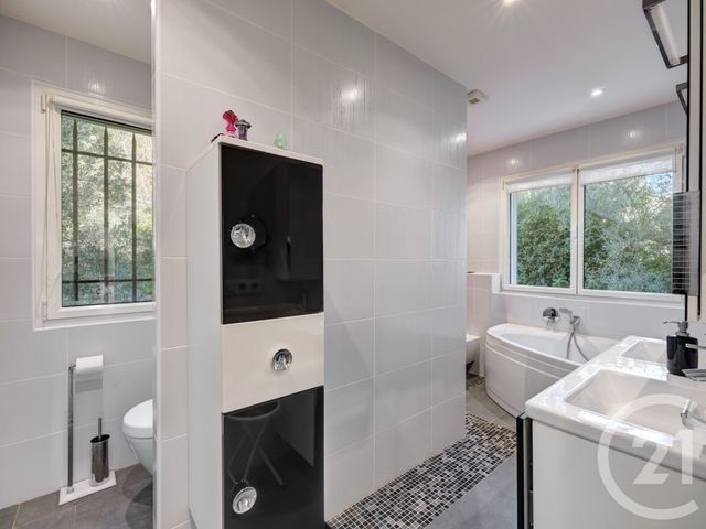 Maison &agrave; vendre - 7 pi&egrave;ces - 203,65 m2 - Valbonne - 06 - PROVENCE-ALPES-COTE-D-AZUR