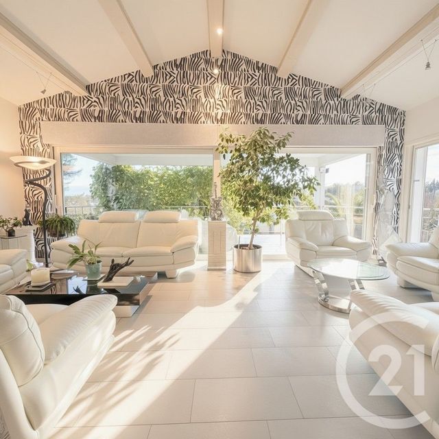 Maison &agrave; vendre - 6 pi&egrave;ces - 203,65 m2 - Valbonne - 06 - PROVENCE-ALPES-COTE-D-AZUR