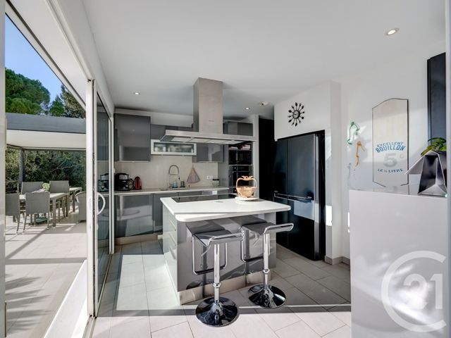 Maison &agrave; vendre - 7 pi&egrave;ces - 203,65 m2 - Valbonne - 06 - PROVENCE-ALPES-COTE-D-AZUR