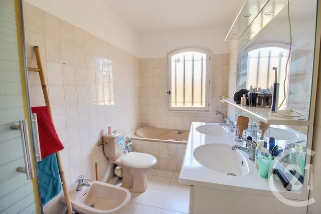 Maison &agrave; vendre - 6 pi&egrave;ces - 162,89 m2 - Valbonne - 06 - PROVENCE-ALPES-COTE-D-AZUR