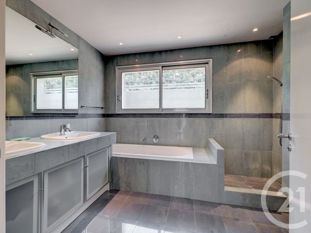 Maison &agrave; vendre - 5 pi&egrave;ces - 210 m2 - Valbonne - 06 - PROVENCE-ALPES-COTE-D-AZUR