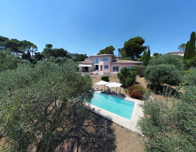 Maison à vendre - 7 pièces - 227 m2 - Valbonne - 06 - PROVENCE-ALPES-COTE-D-AZUR