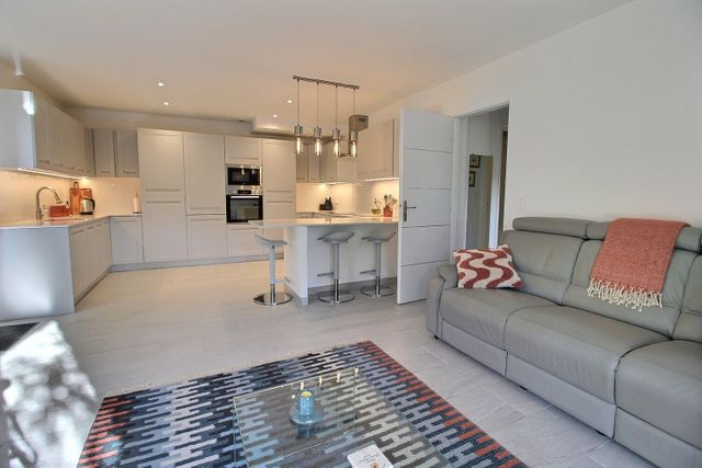 Maison à vendre - 5 pièces - 279,58 m2 - Valbonne - 06 - PROVENCE-ALPES-COTE-D-AZUR