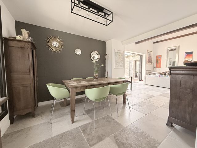 Maison à vendre - 6 pièces - 200 m2 - Chateauneuf Grasse - 06 - PROVENCE-ALPES-COTE-D-AZUR