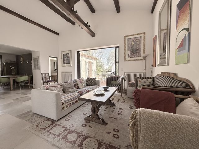 Maison à vendre - 6 pièces - 200 m2 - Chateauneuf Grasse - 06 - PROVENCE-ALPES-COTE-D-AZUR