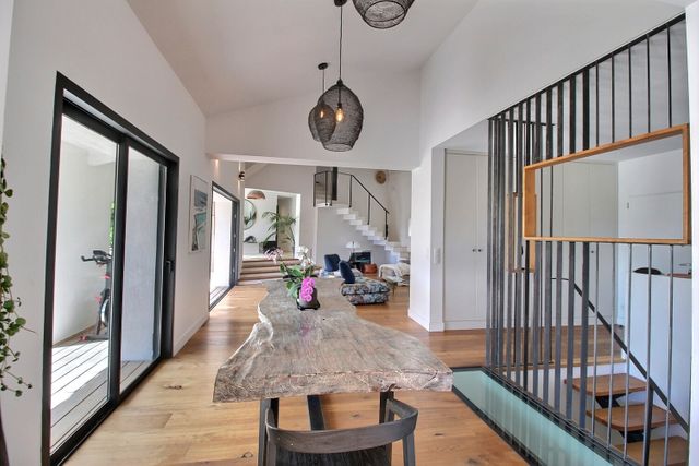 Maison &agrave; vendre - 7 pi&egrave;ces - 293,28 m2 - Valbonne - 06 - PROVENCE-ALPES-COTE-D-AZUR