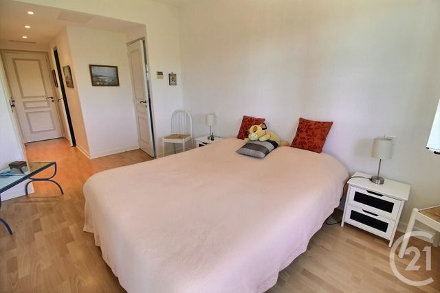 Afficher la photo en grand Maison à vendre - 6 pièces - 271 m2 - Biot - 06 - PROVENCE-ALPES-COTE-D-AZUR