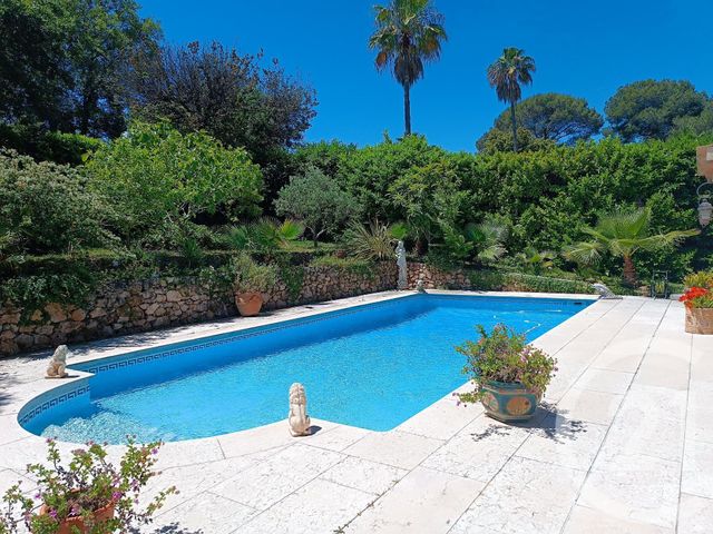 Afficher la photo en grand Maison à vendre - 6 pièces - 271 m2 - Biot - 06 - PROVENCE-ALPES-COTE-D-AZUR