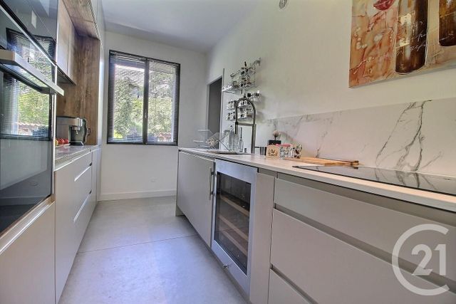 Afficher la photo en grand Appartement F3 à vendre - 3 pièces - 78,70 m2 - Villeneuve Loubet - 06 - PROVENCE-ALPES-COTE-D-AZUR