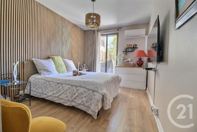 Afficher la photo en grand Appartement F3 à vendre - 3 pièces - 78,70 m2 - Villeneuve Loubet - 06 - PROVENCE-ALPES-COTE-D-AZUR