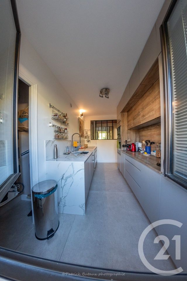 Afficher la photo en grand Appartement F3 à vendre - 3 pièces - 78,70 m2 - Villeneuve Loubet - 06 - PROVENCE-ALPES-COTE-D-AZUR