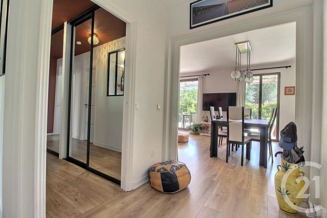Afficher la photo en grand Appartement F3 à vendre - 3 pièces - 78,70 m2 - Villeneuve Loubet - 06 - PROVENCE-ALPES-COTE-D-AZUR