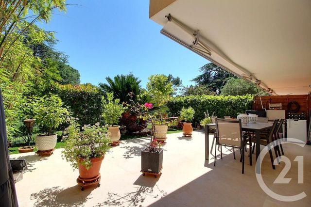 Afficher la photo en grand Appartement F3 à vendre - 3 pièces - 78,70 m2 - Villeneuve Loubet - 06 - PROVENCE-ALPES-COTE-D-AZUR