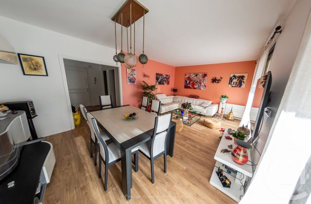 Appartement F3 à vendre - 3 pièces - 78,70 m2 - Villeneuve Loubet - 06 - PROVENCE-ALPES-COTE-D-AZUR