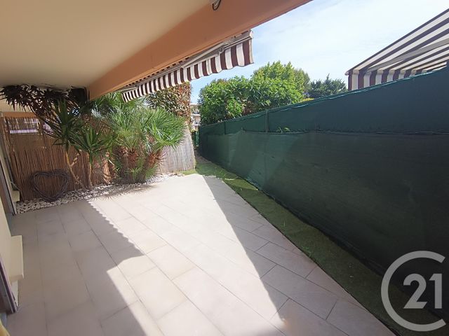 Appartement F2 à vendre - 2 pièces - 52 m2 - Villeneuve Loubet - 06 - PROVENCE-ALPES-COTE-D-AZUR