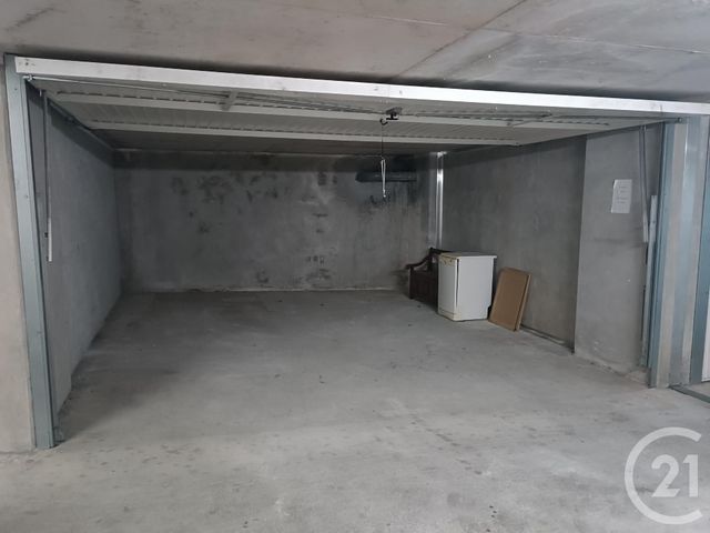 Parking à vendre - 23 m2 - Antibes - 06 - PROVENCE-ALPES-COTE-D-AZUR