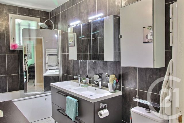 Maison à vendre - 4 pièces - 108 m2 - Roquefort Les Pins - 06 - PROVENCE-ALPES-COTE-D-AZUR