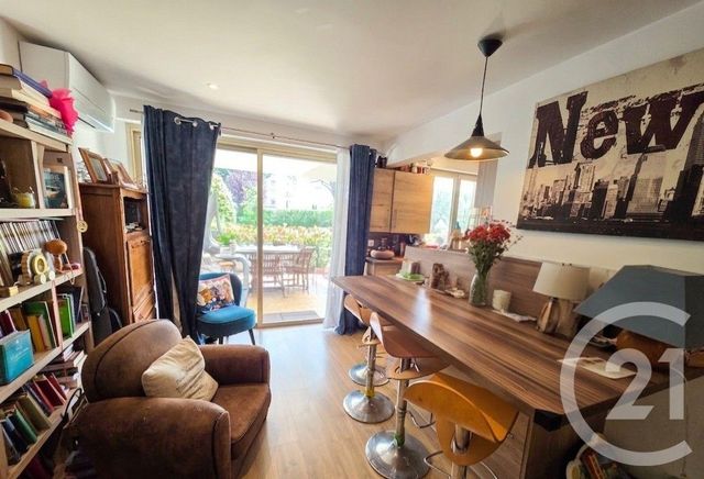 Appartement F2 &agrave; vendre - 2 pi&egrave;ces - 49,50 m2 - Antibes - 06 - PROVENCE-ALPES-COTE-D-AZUR