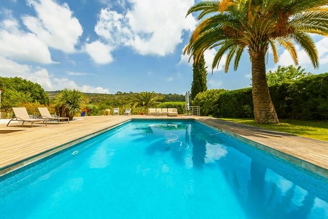 Afficher la photo en grand Maison à vendre - 5 pièces - 218 m2 - Biot - 06 - PROVENCE-ALPES-COTE-D-AZUR