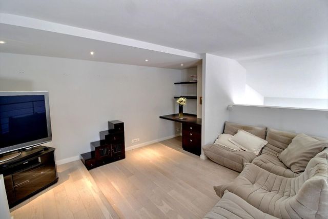 Afficher la photo en grand Maison à vendre - 5 pièces - 218 m2 - Biot - 06 - PROVENCE-ALPES-COTE-D-AZUR