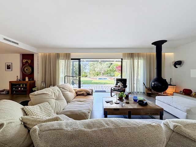 Maison &agrave; vendre - 6 pi&egrave;ces - 194 m2 - Biot - 06 - PROVENCE-ALPES-COTE-D-AZUR