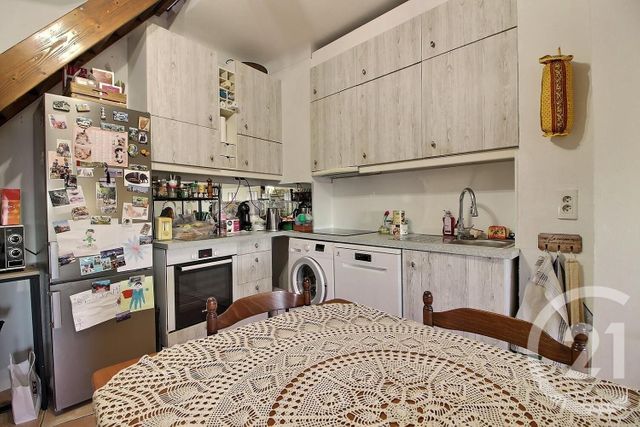 Afficher la photo en grand Appartement à vendre - 3 pièces - 55 m2 - Chateauneuf Grasse - 06 - PROVENCE-ALPES-COTE-D-AZUR