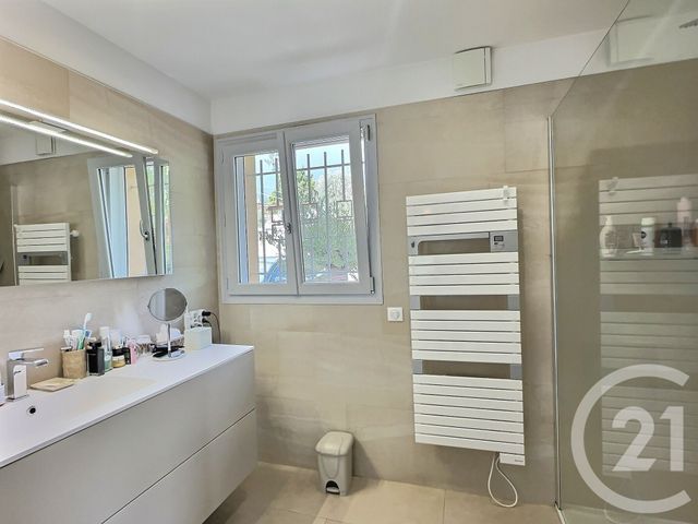 Afficher la photo en grand Maison à vendre - 4 pièces - 150,20 m2 - Grasse - 06 - PROVENCE-ALPES-COTE-D-AZUR
