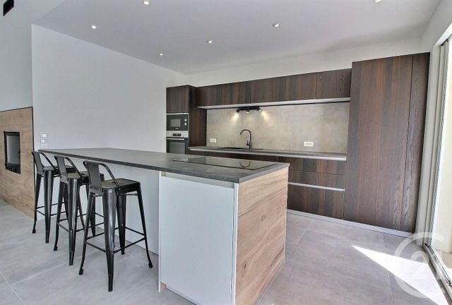 Afficher la photo en grand Maison à vendre - 6 pièces - 180 m2 - Grasse - 06 - PROVENCE-ALPES-COTE-D-AZUR