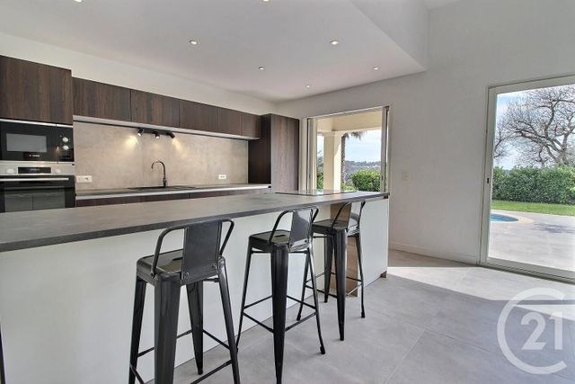 Afficher la photo en grand Maison à vendre - 6 pièces - 180 m2 - Grasse - 06 - PROVENCE-ALPES-COTE-D-AZUR