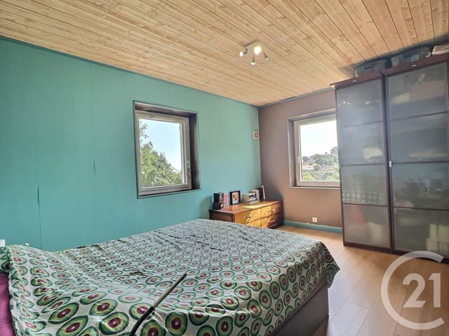 Afficher la photo en grand Maison à vendre - 4 pièces - 135 m2 - Chateauneuf Grasse - 06 - PROVENCE-ALPES-COTE-D-AZUR