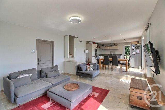 Afficher la photo en grand Maison à vendre - 4 pièces - 135 m2 - Chateauneuf Grasse - 06 - PROVENCE-ALPES-COTE-D-AZUR