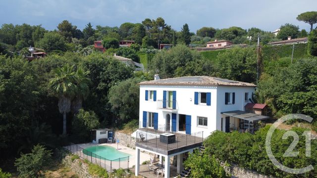 Afficher la photo en grand Maison à vendre - 4 pièces - 135 m2 - Chateauneuf Grasse - 06 - PROVENCE-ALPES-COTE-D-AZUR