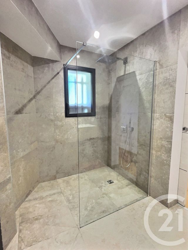 Maison à vendre - 5 pièces - 170 m2 - Grasse - 06 - PROVENCE-ALPES-COTE-D-AZUR