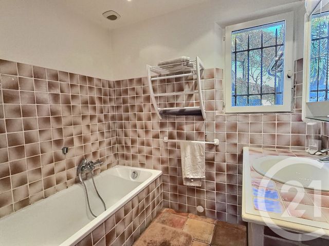 Maison &agrave; vendre - 5 pi&egrave;ces - 150 m2 - Chateauneuf Grasse - 06 - PROVENCE-ALPES-COTE-D-AZUR