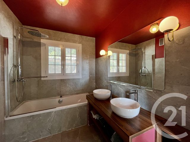 Maison &agrave; vendre - 5 pi&egrave;ces - 137,86 m2 - Le Rouret - 06 - PROVENCE-ALPES-COTE-D-AZUR