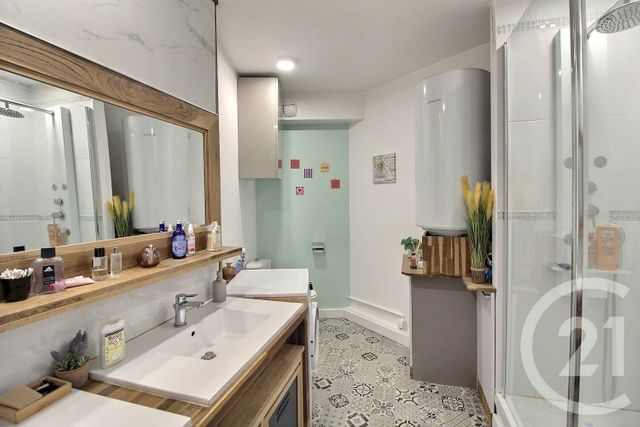 Appartement &agrave; vendre - 3 pi&egrave;ces - 62 m2 - Grasse - 06 - PROVENCE-ALPES-COTE-D-AZUR