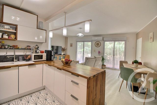 Appartement &agrave; vendre - 3 pi&egrave;ces - 62 m2 - Grasse - 06 - PROVENCE-ALPES-COTE-D-AZUR
