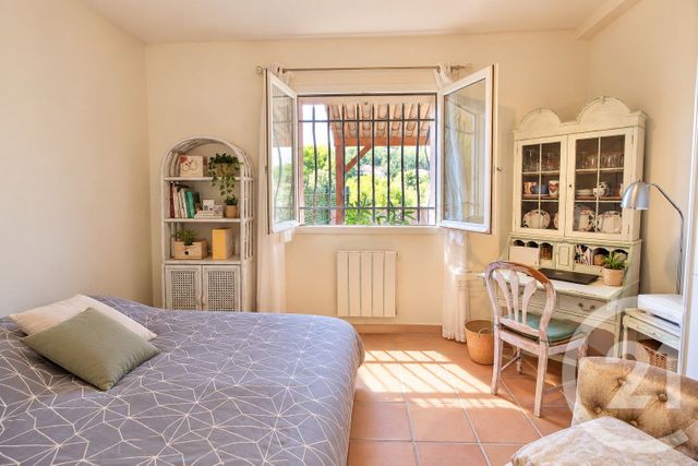 Maison &agrave; vendre - 4 pi&egrave;ces - 162,84 m2 - Le Rouret - 06 - PROVENCE-ALPES-COTE-D-AZUR