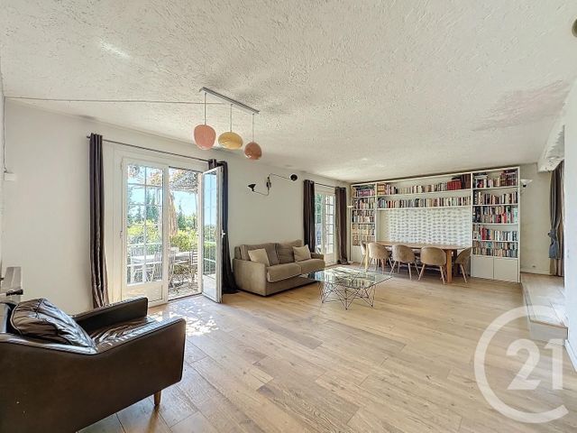 Maison à vendre - 5 pièces - 137,86 m2 - Le Rouret - 06 - PROVENCE-ALPES-COTE-D-AZUR