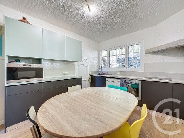 Maison à vendre - 5 pièces - 137,86 m2 - Le Rouret - 06 - PROVENCE-ALPES-COTE-D-AZUR