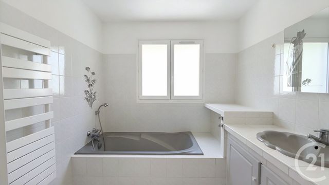 Maison &agrave; vendre - 7 pi&egrave;ces - 221,29 m2 - Chateauneuf Grasse - 06 - PROVENCE-ALPES-COTE-D-AZUR