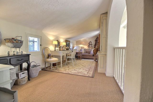 Maison à vendre - 10 pièces - 330 m2 - Chateauneuf Grasse - 06 - PROVENCE-ALPES-COTE-D-AZUR