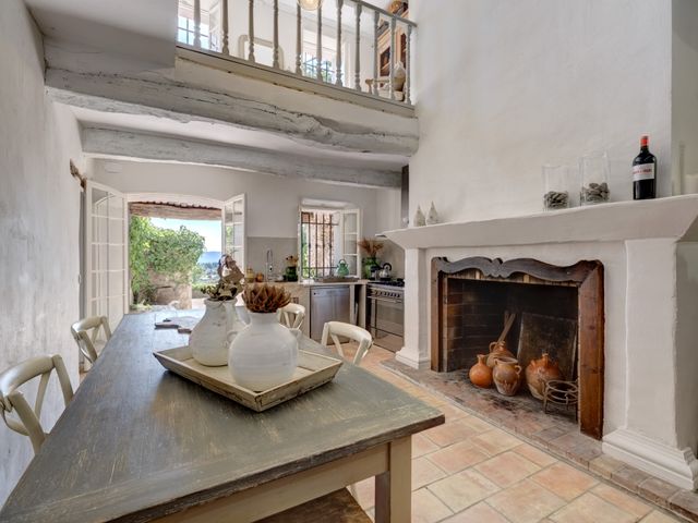 Maison à vendre - 8 pièces - 550 m2 - Chateauneuf Grasse - 06 - PROVENCE-ALPES-COTE-D-AZUR